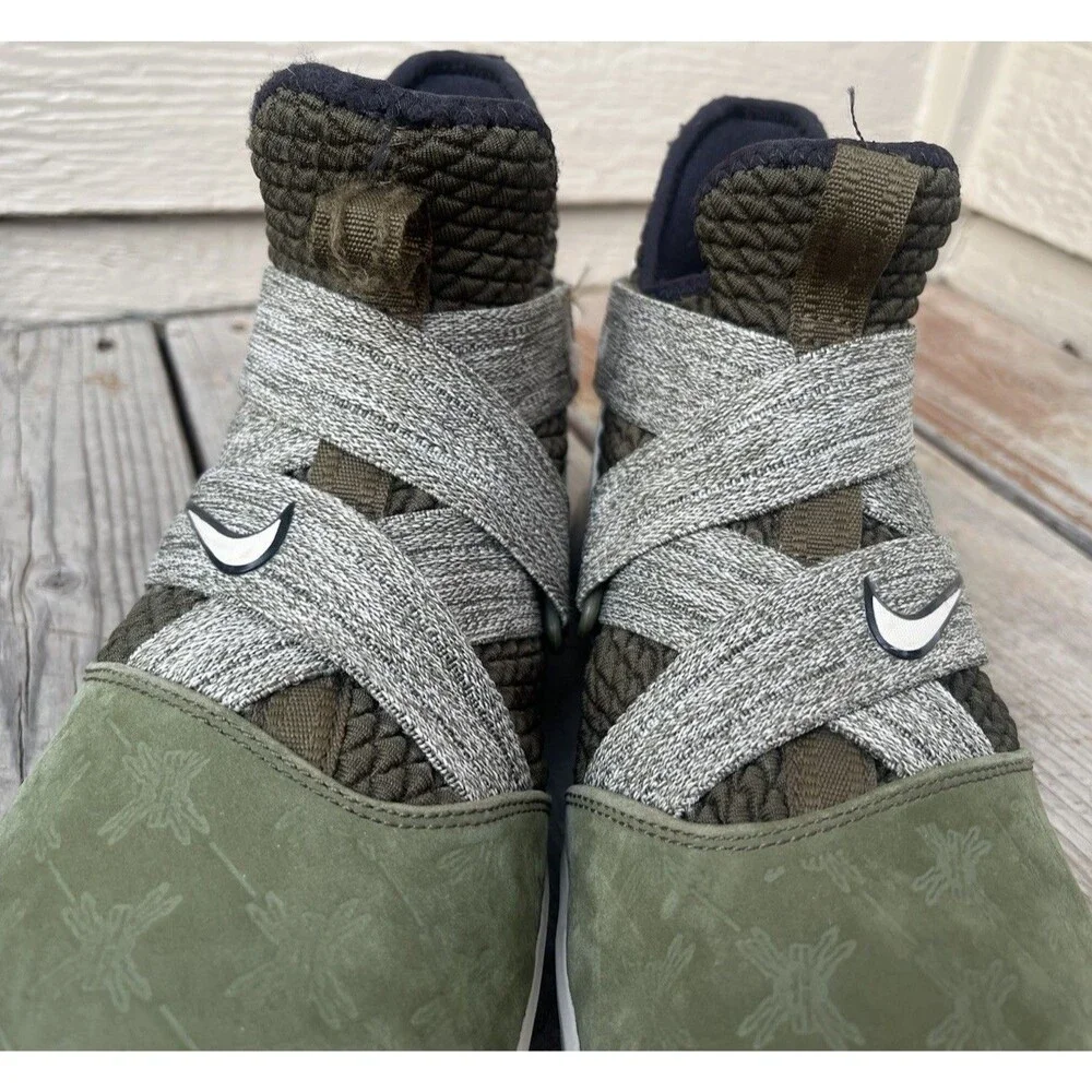 Nike LeBron Soldier XII Youth 7Y Basketball Shoes Cargo Khaki/Green AA1352-300